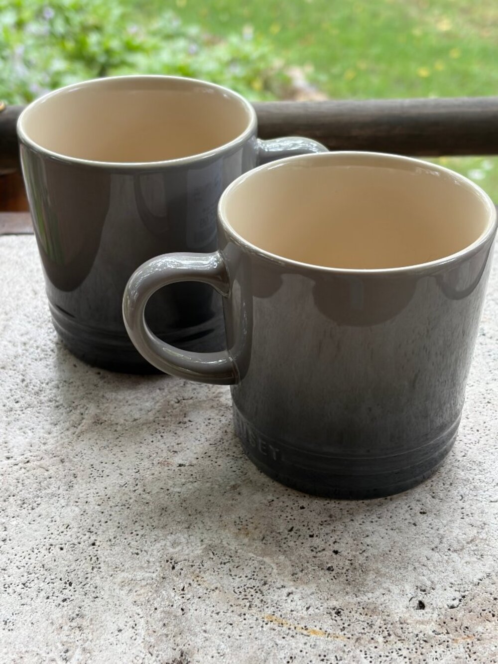 New SET OF TWO Le Creuset FLINT GREY Stoneware Coffee Mugs Set of 2 12OZ/350ML